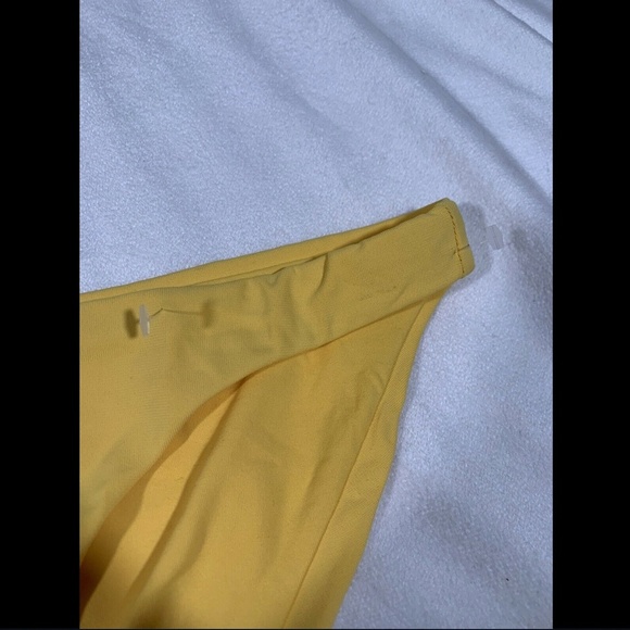 NEW $78 Robin Piccone Ava Classic Bikini Bottoms in Yellow [SZ Medium ]‎ #3381 - Picture 5 of 12